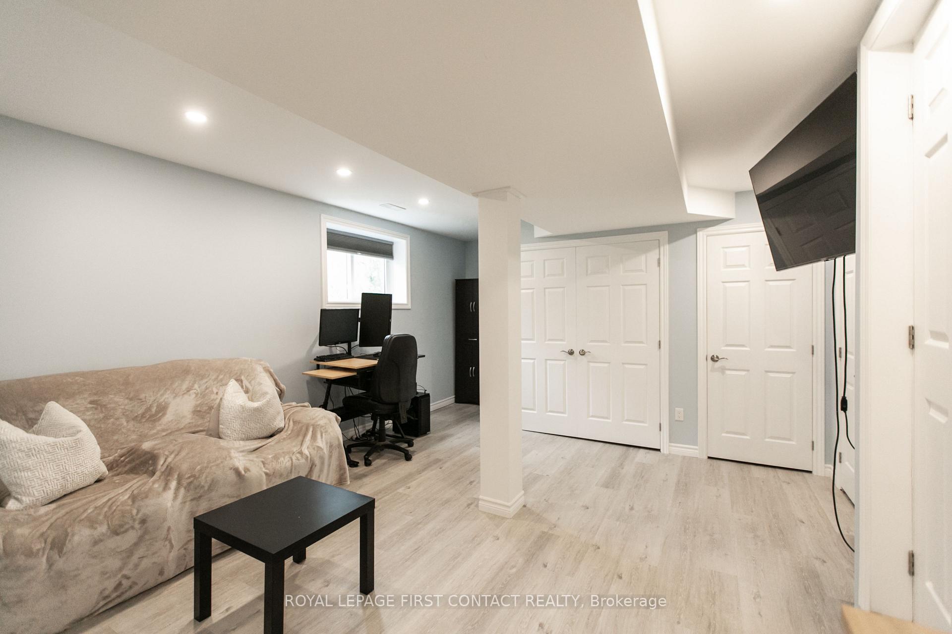 Photo 16 of 1533 Gill Road, Springwater, Midhurst — HOMEH