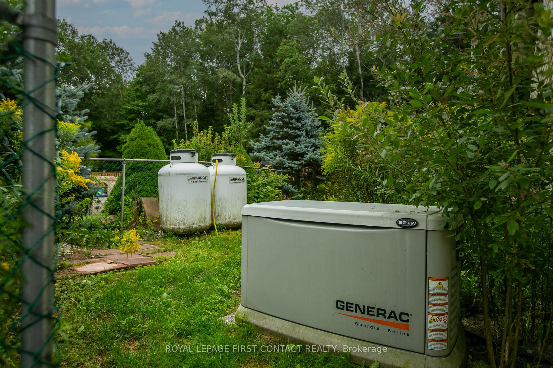 Photo 24 of 1533 Gill Road, Springwater, Midhurst — HOMEH