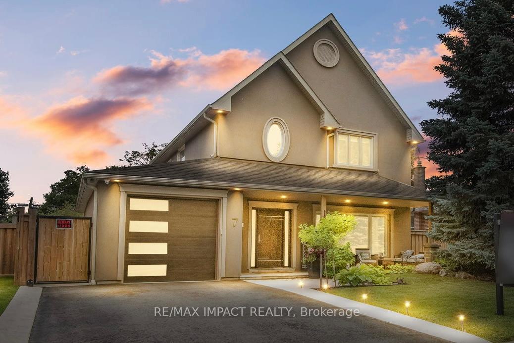 Front of 7 Forest Path Court
