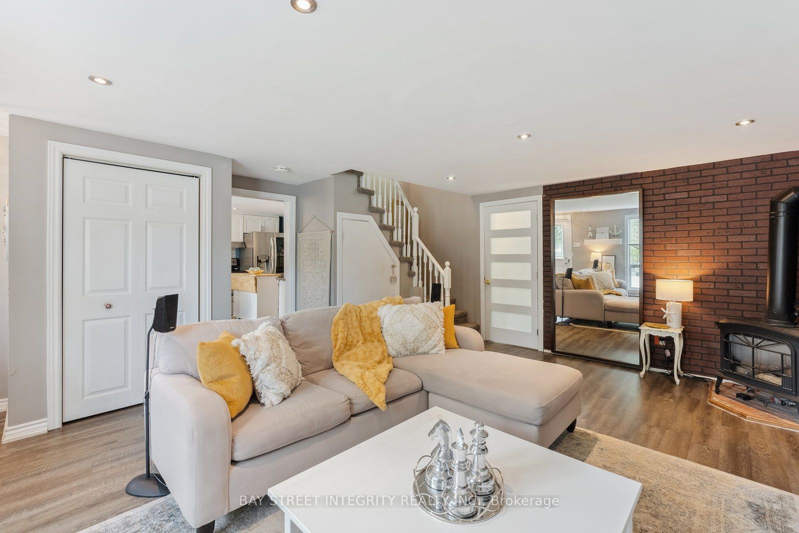 Photo 5 of 314 Old Homestead Road, Georgina, Historic Lakeshore Communities — HOMEH