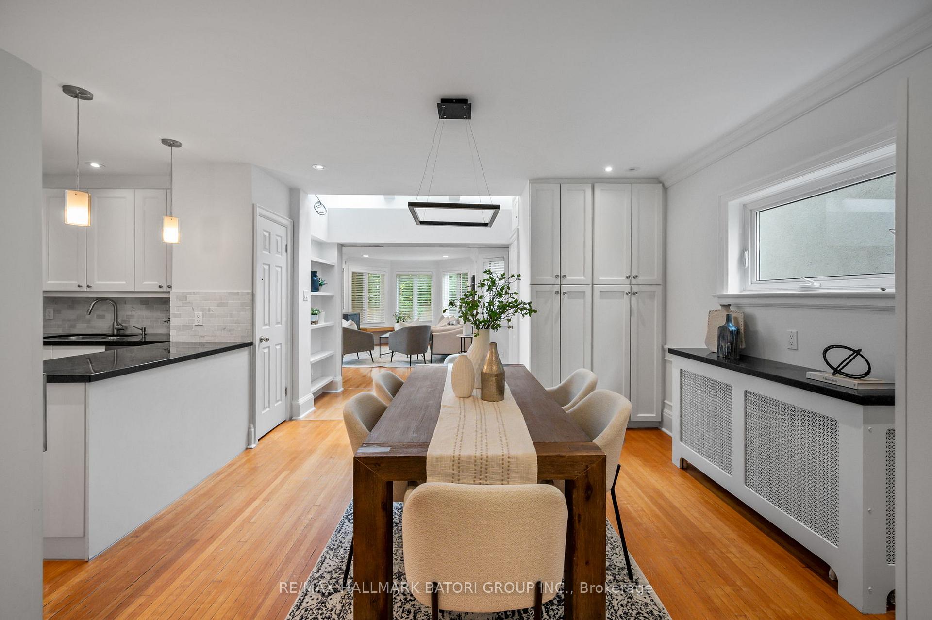 Photo 3 of 30 Park Hill Road, Toronto, Forest Hill North — HOMEH