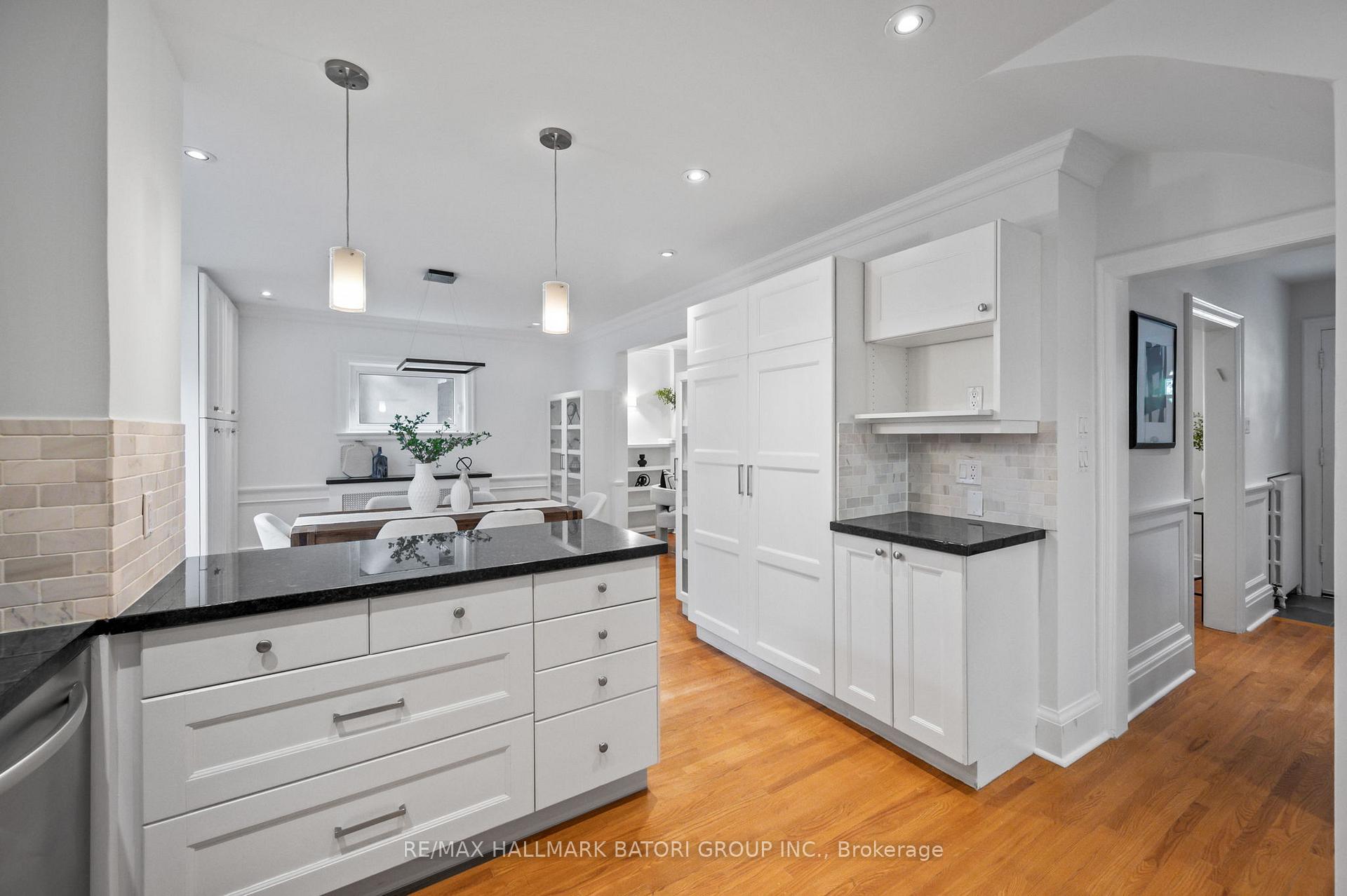 Photo 10 of 30 Park Hill Road, Toronto, Forest Hill North — HOMEH