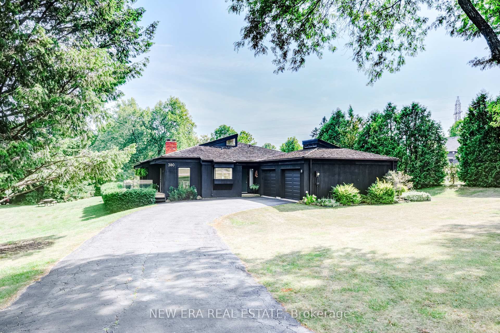 Front of 380 Parkside Drive