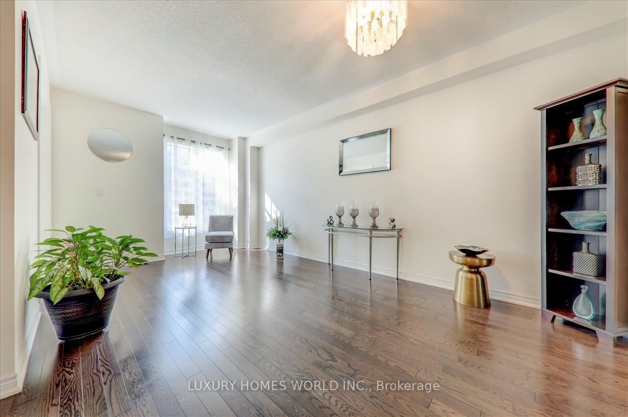Photo 9 of 22 Tilbury Gate, Markham, Cornell — HOMEH