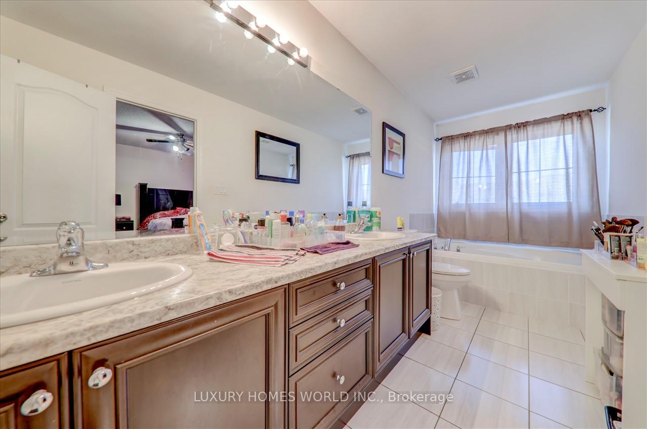 Photo 21 of 22 Tilbury Gate, Markham, Cornell — HOMEH