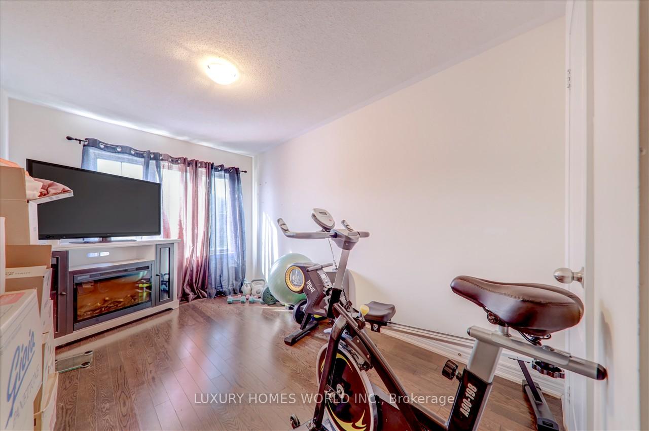 Photo 27 of 22 Tilbury Gate, Markham, Cornell — HOMEH