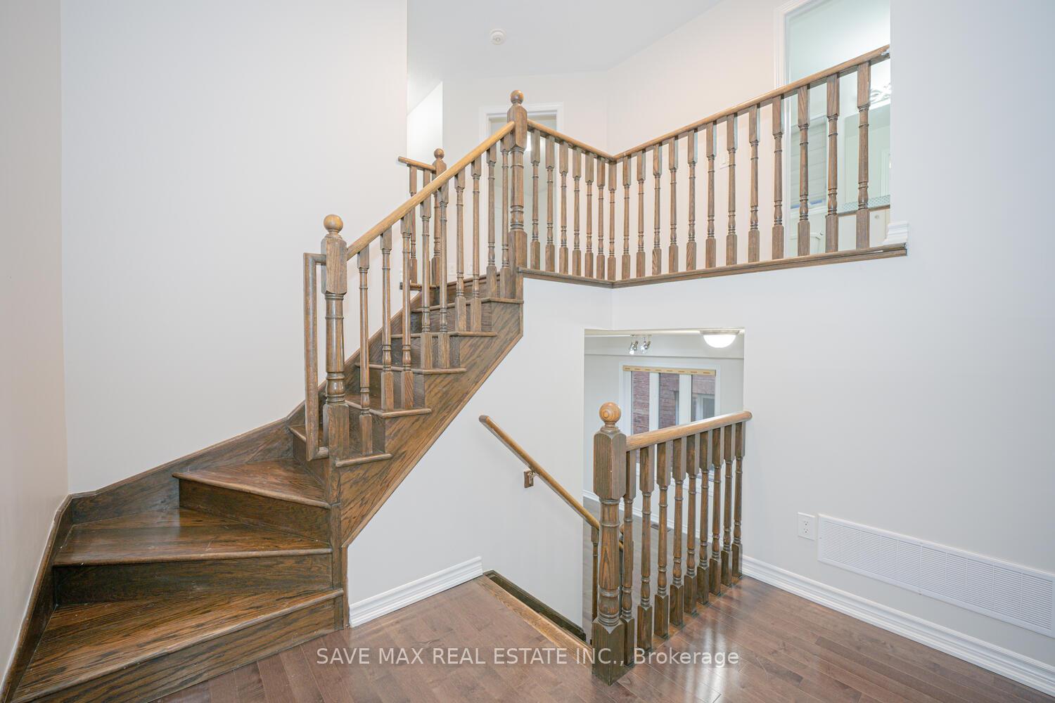 Photo 16 of 12 Losino Street, Caledon, Rural Caledon — HOMEH