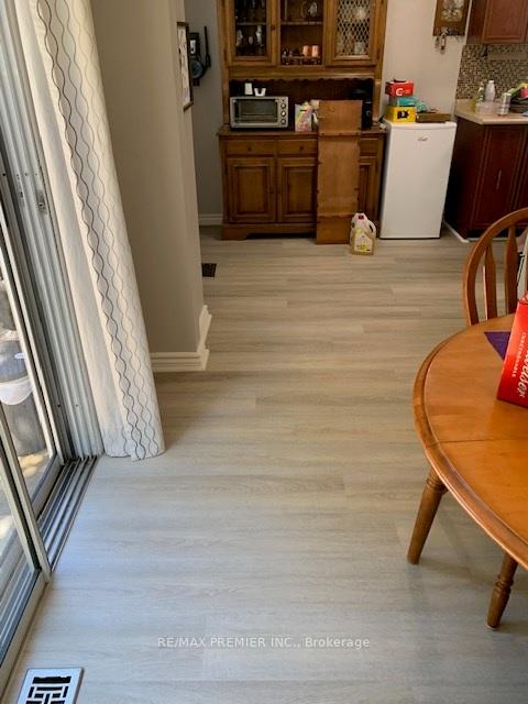 Photo 3 of 34 Argyle Road, Barrie, Sunnidale — HOMEH