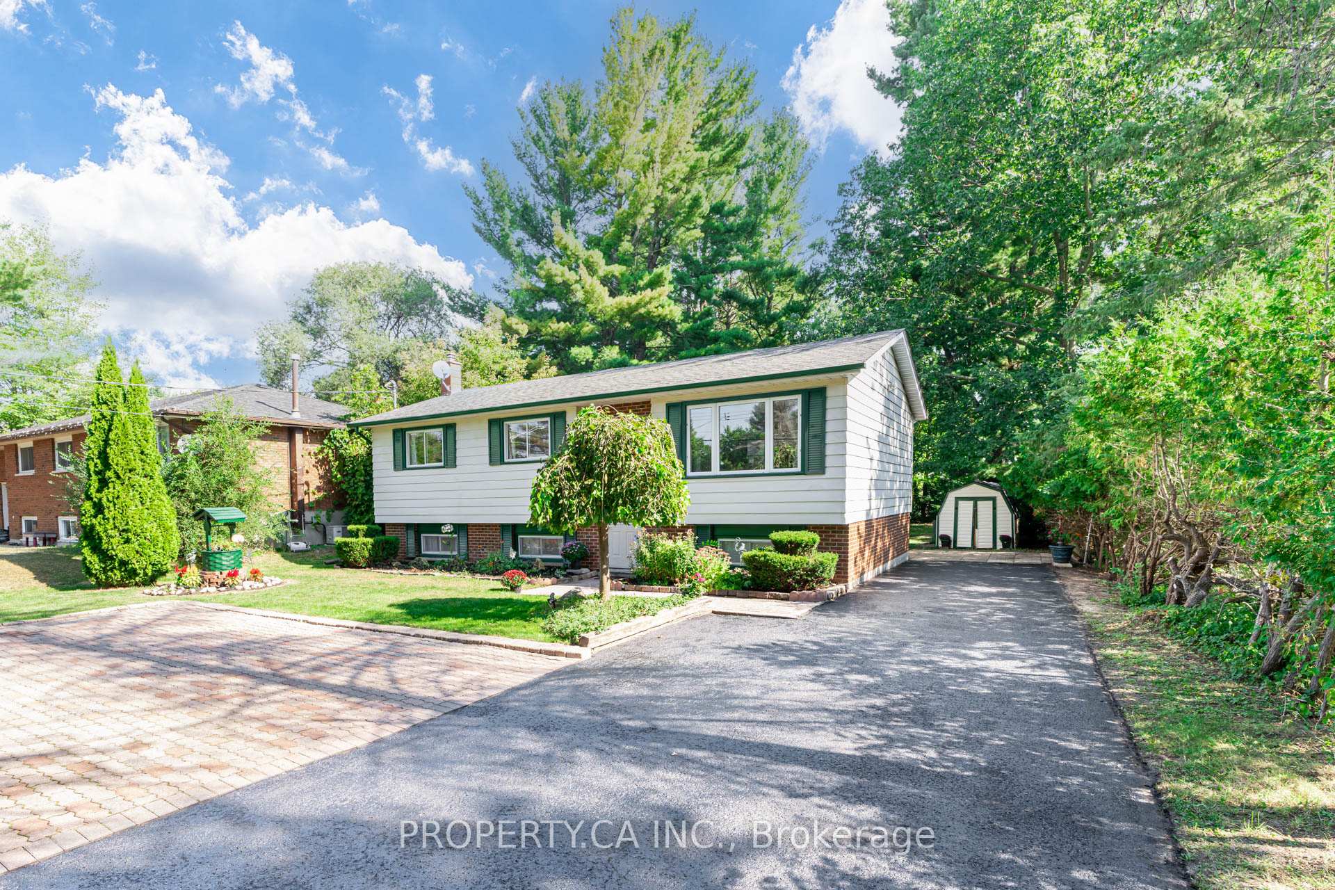 Photo 5 of 1833 St Johns Road, Innisfil, Alcona — HOMEH