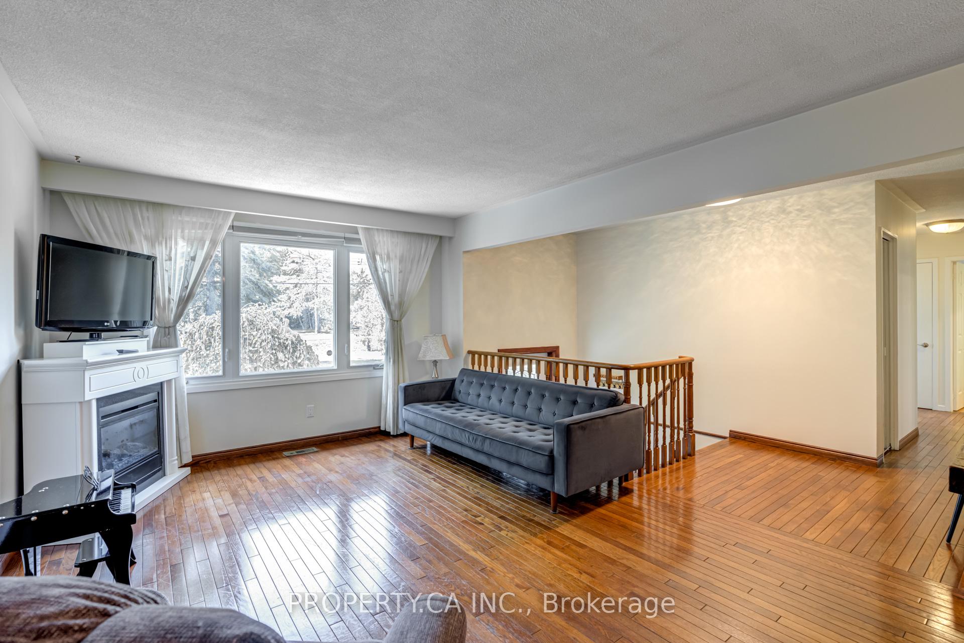 Photo 2 of 1833 St Johns Road, Innisfil, Alcona — HOMEH