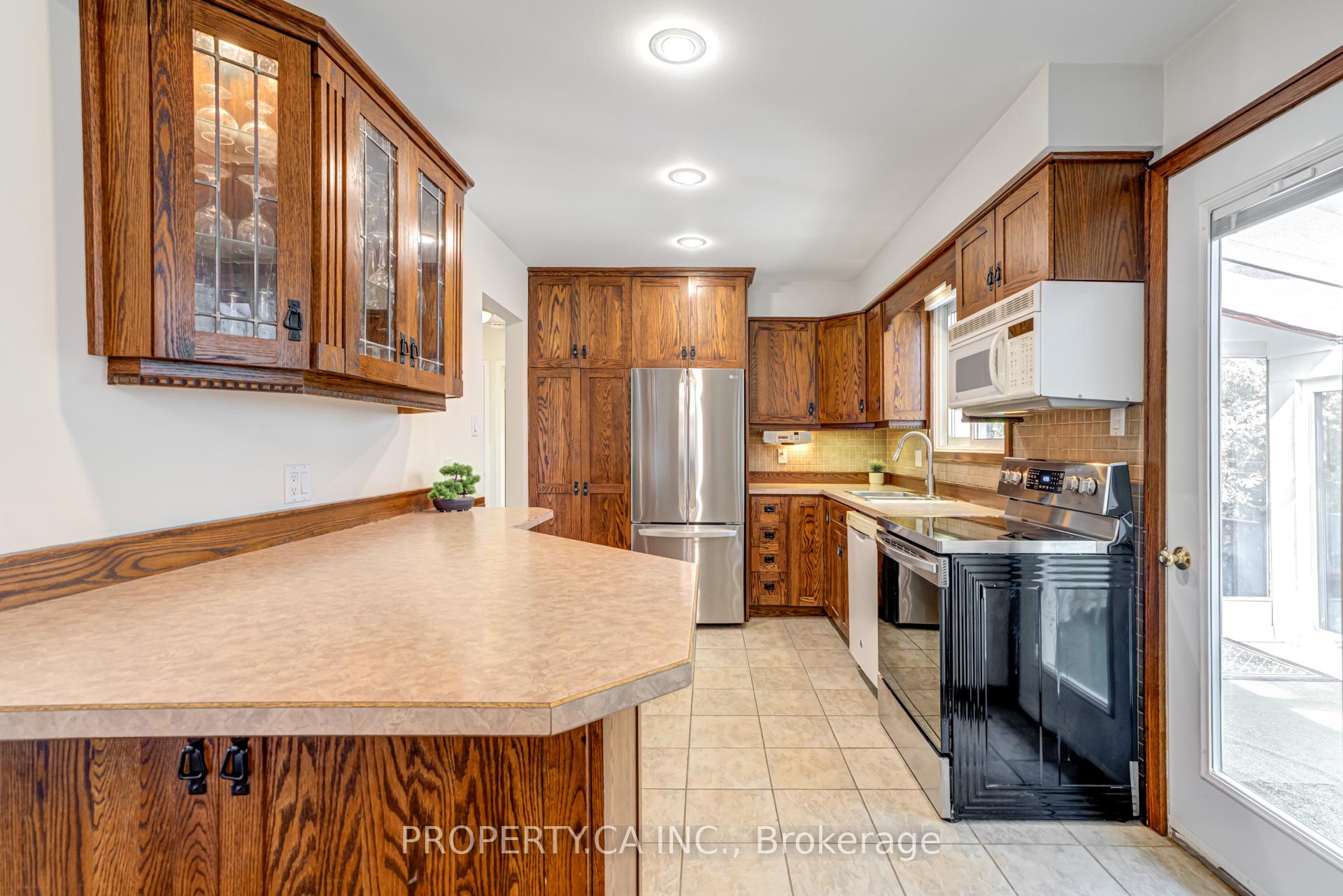 Photo 4 of 1833 St Johns Road, Innisfil, Alcona — HOMEH