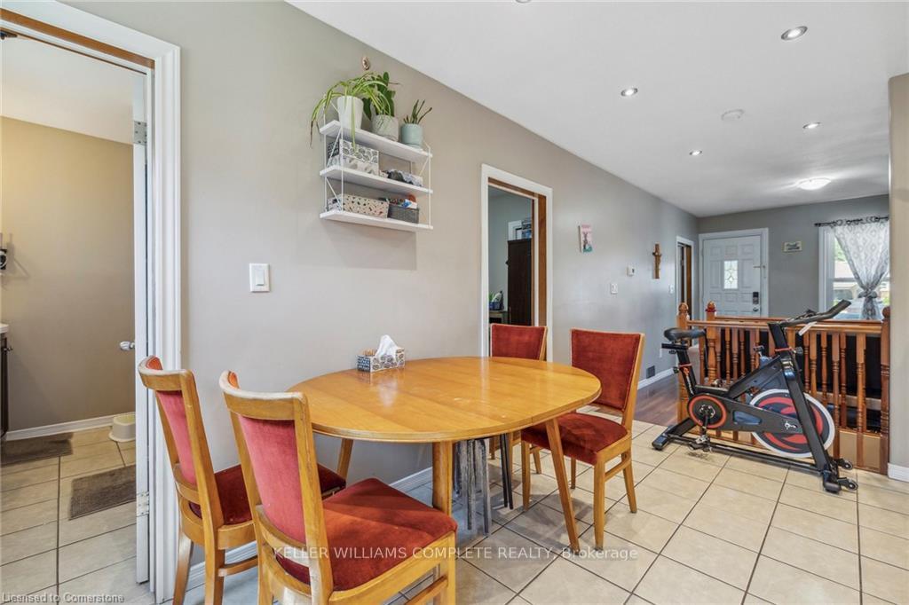 Photo 22 of 10 Craigmiller Avenue, Hamilton, Crown Point — HOMEH