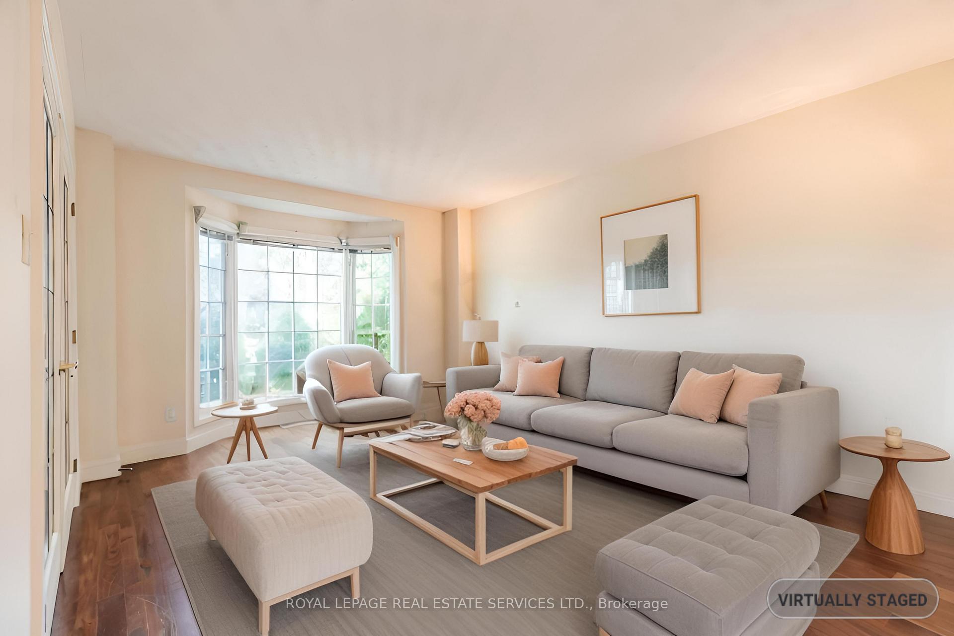Photo 2 of 57 Orr Crescent, Hamilton, Stoney Creek — HOMEH
