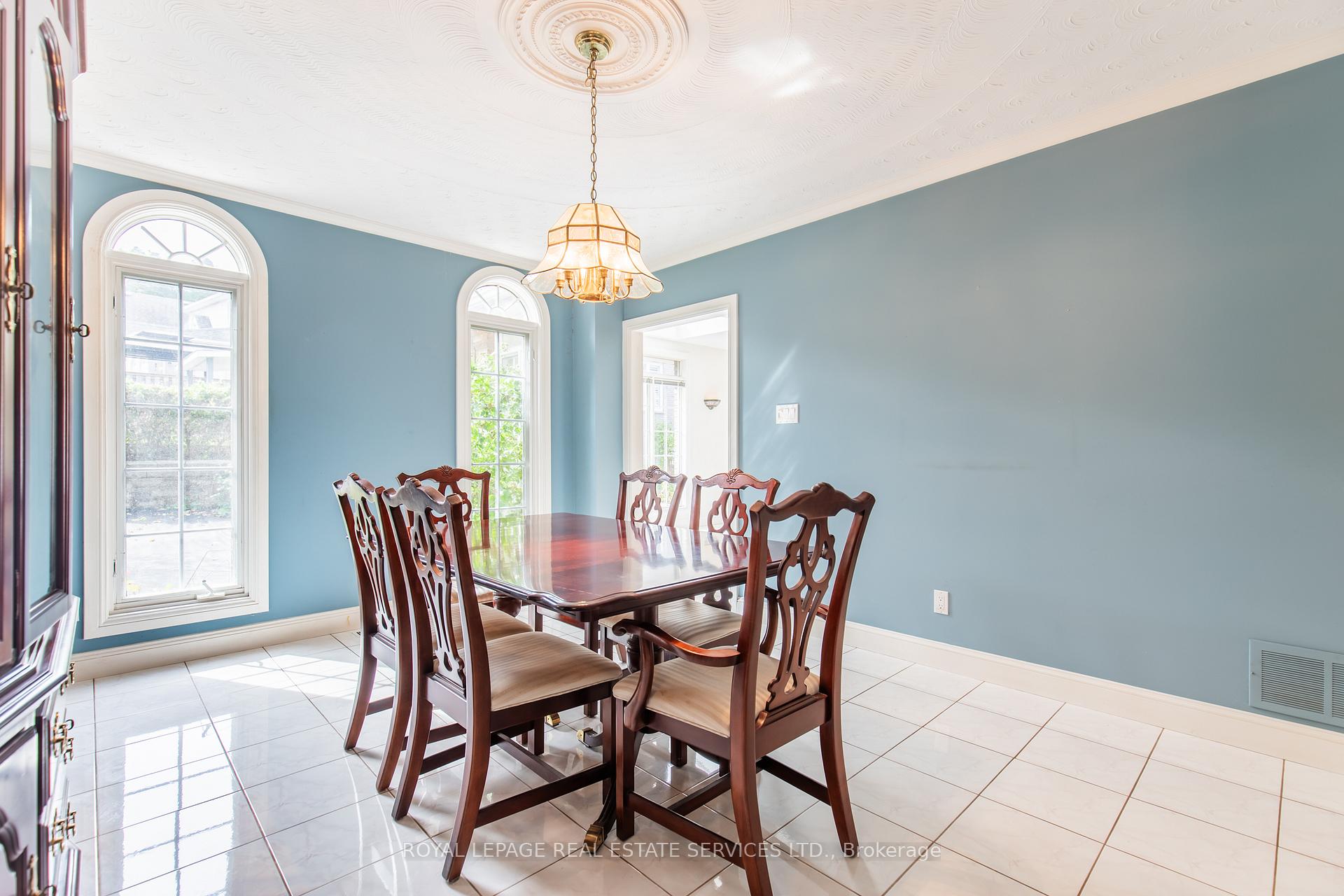 Photo 5 of 57 Orr Crescent, Hamilton, Stoney Creek — HOMEH