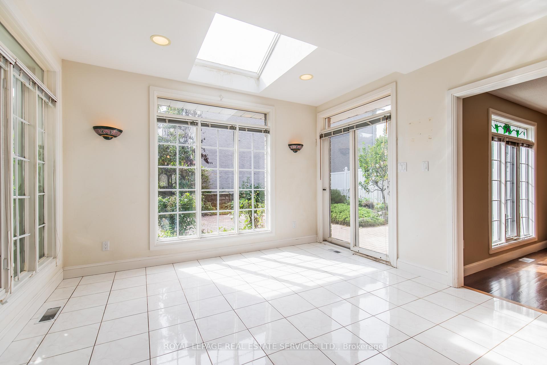 Photo 7 of 57 Orr Crescent, Hamilton, Stoney Creek — HOMEH
