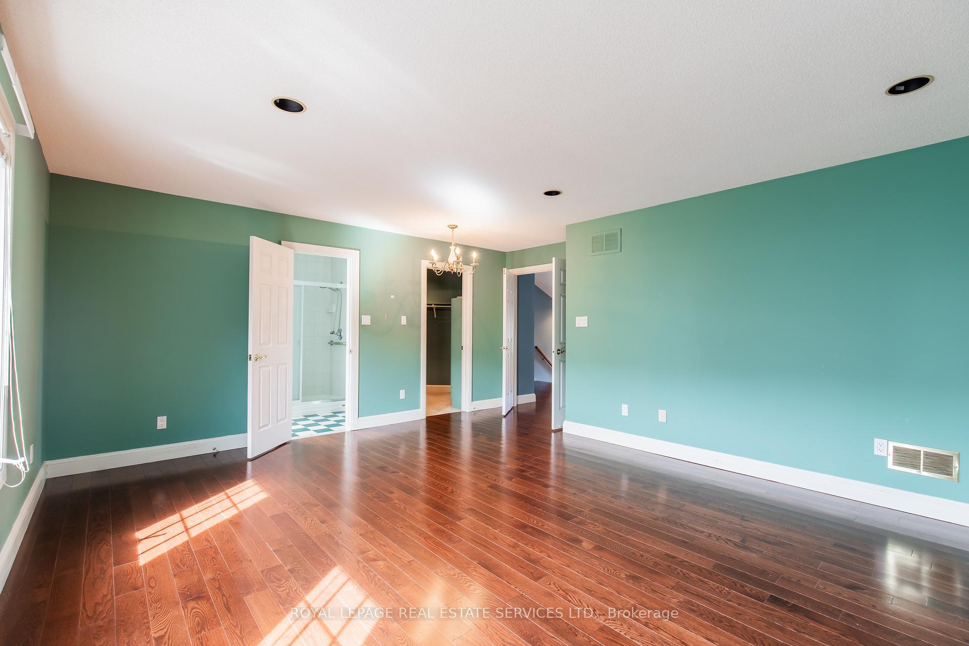 Photo 32 of 57 Orr Crescent, Hamilton, Stoney Creek — HOMEH