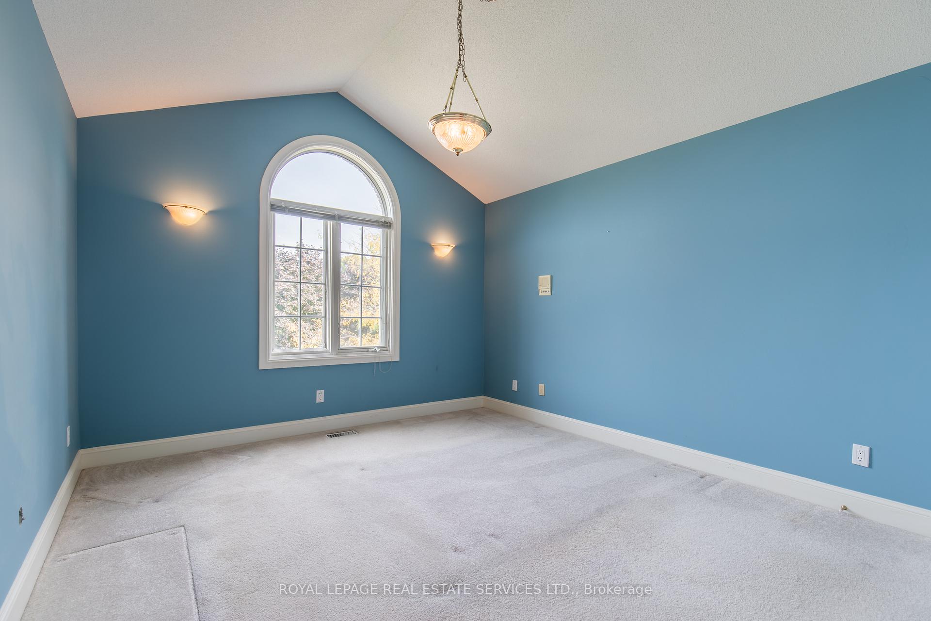Photo 25 of 57 Orr Crescent, Hamilton, Stoney Creek — HOMEH