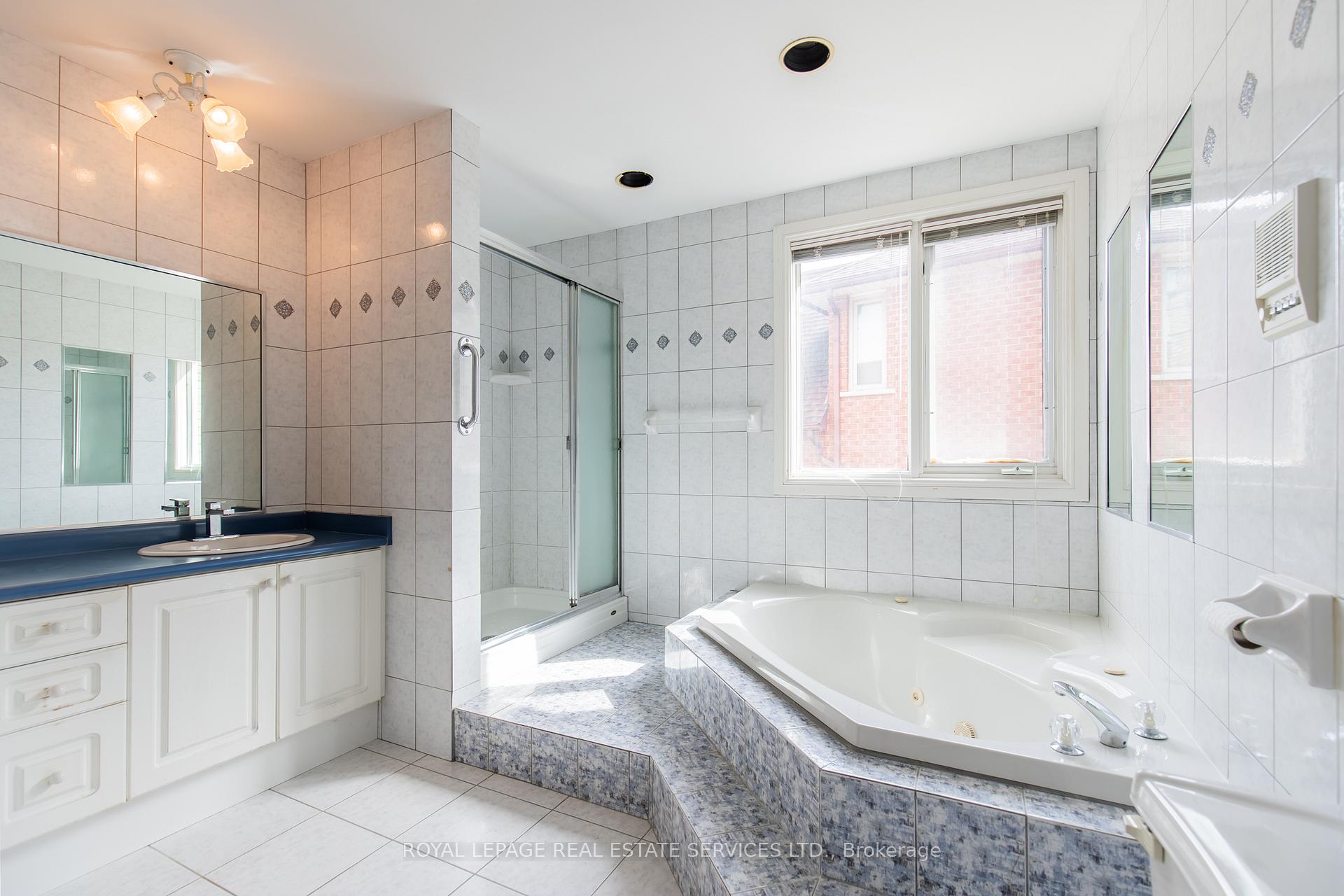 Photo 20 of 57 Orr Crescent, Hamilton, Stoney Creek — HOMEH