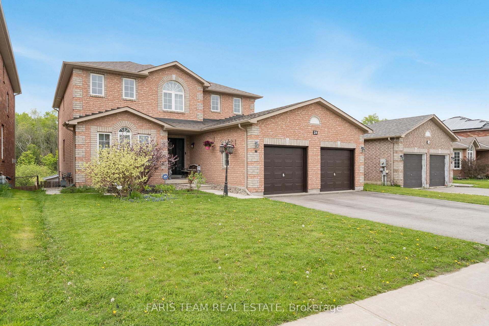 Front of 28 Sun King Crescent