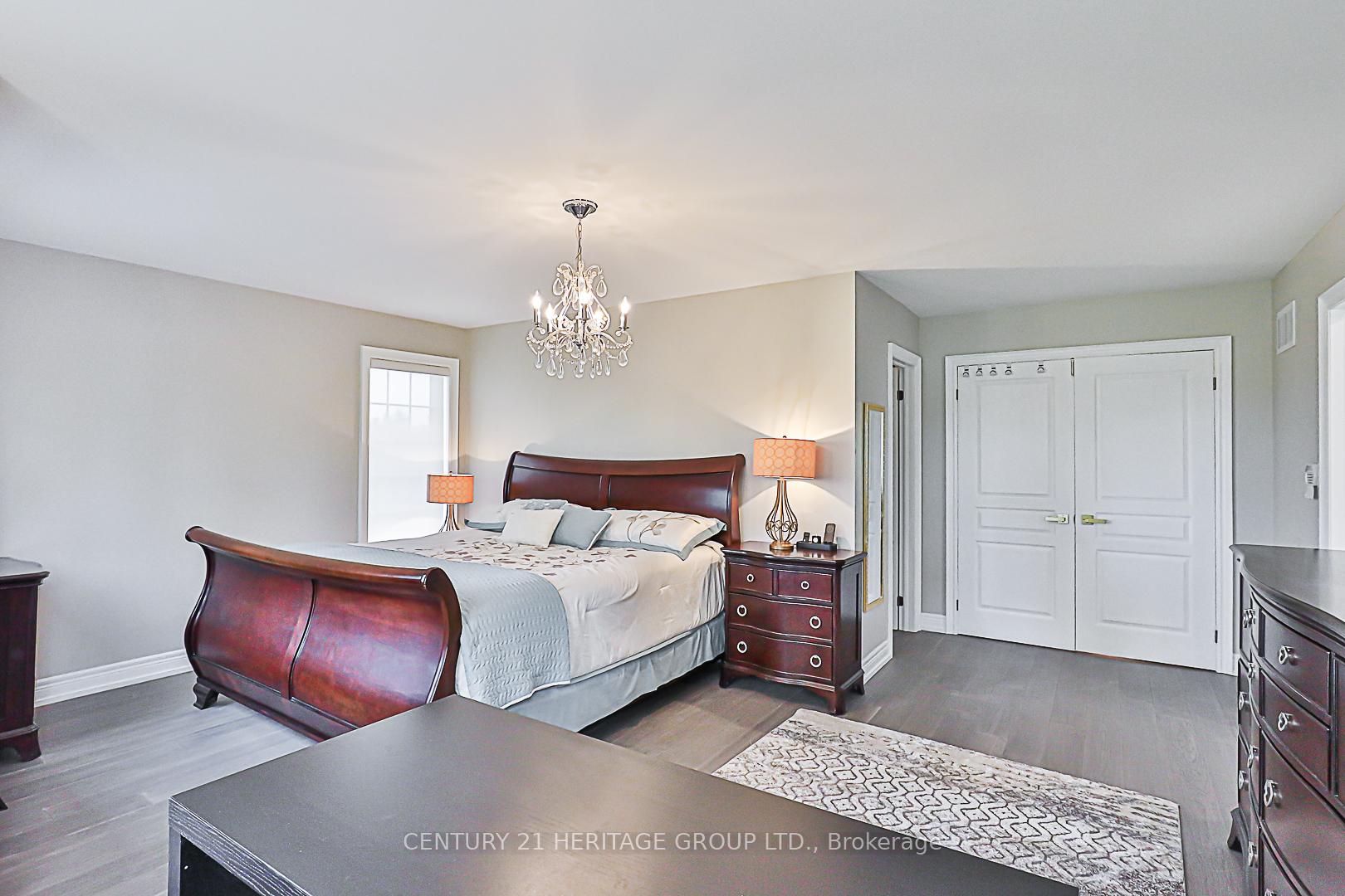 Photo 15 of 63 Lady Karen Crescent, Vaughan, Patterson — HOMEH