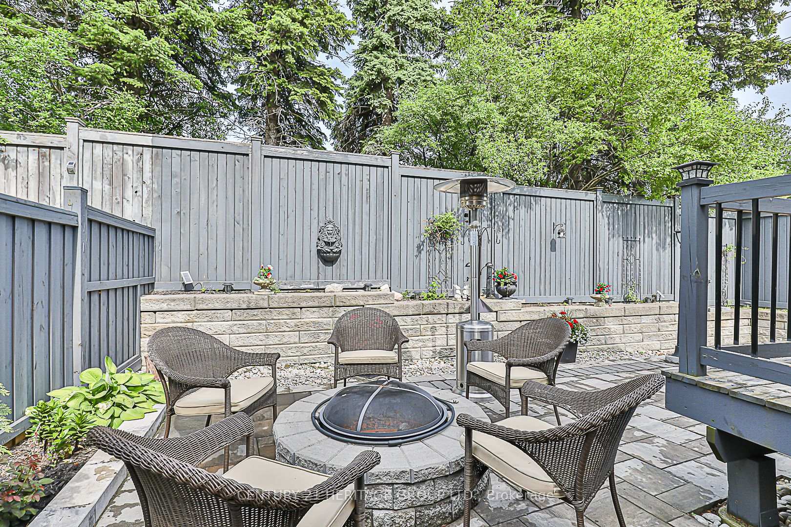 Photo 33 of 63 Lady Karen Crescent, Vaughan, Patterson — HOMEH