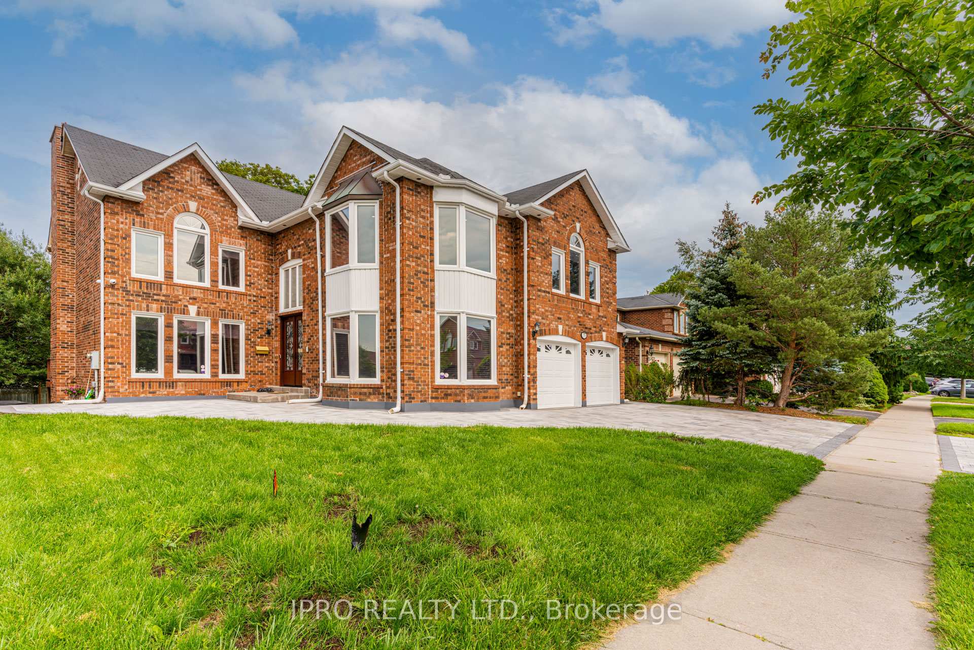 Front of 35 Sayor Drive