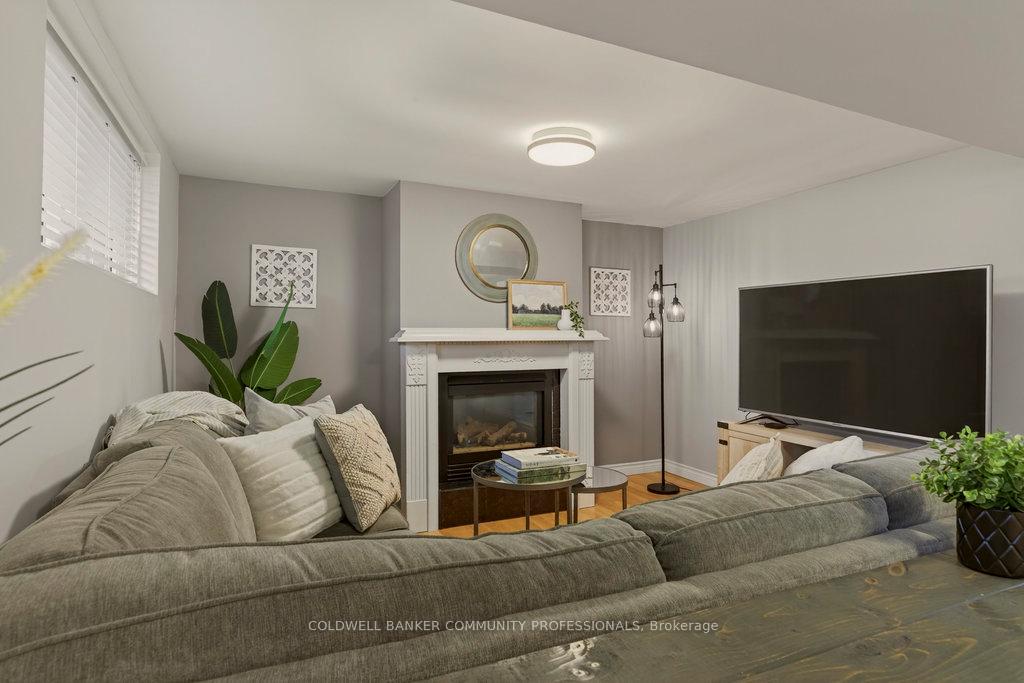 Photo 33 of 56 Elgar Avenue, Hamilton, Rolston — HOMEH