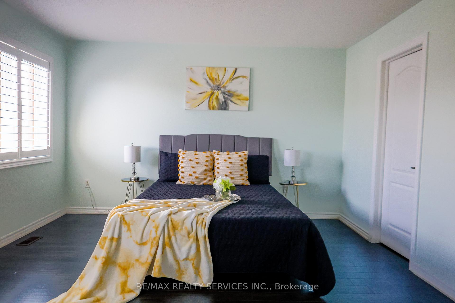 Photo 16 of 104 Roulette Crescent, Brampton, Northwest Brampton — HOMEH