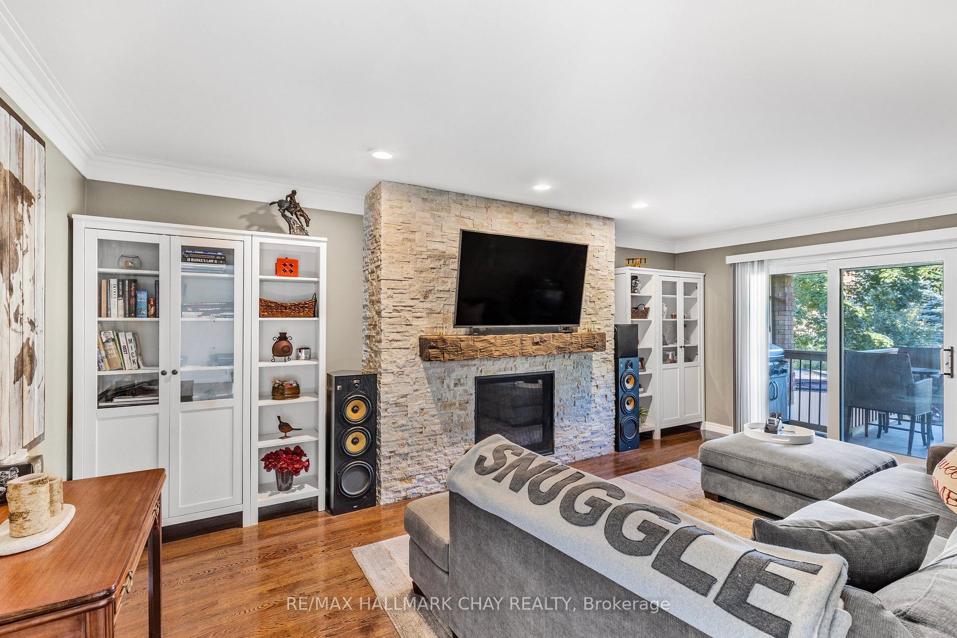 Photo 11 of 24 Dyer Boulevard, Barrie, Holly — HOMEH