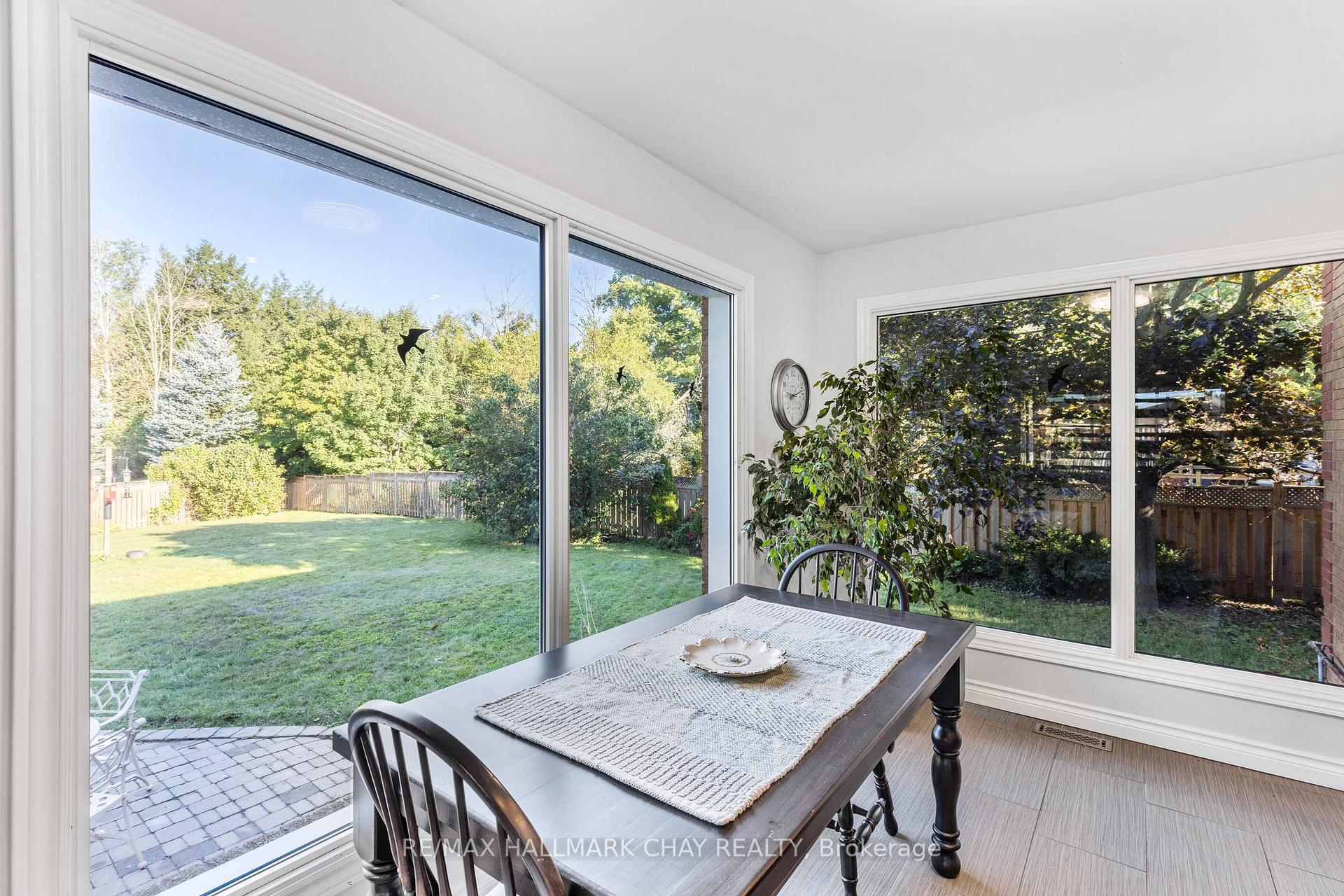 Photo 8 of 24 Dyer Boulevard, Barrie, Holly — HOMEH