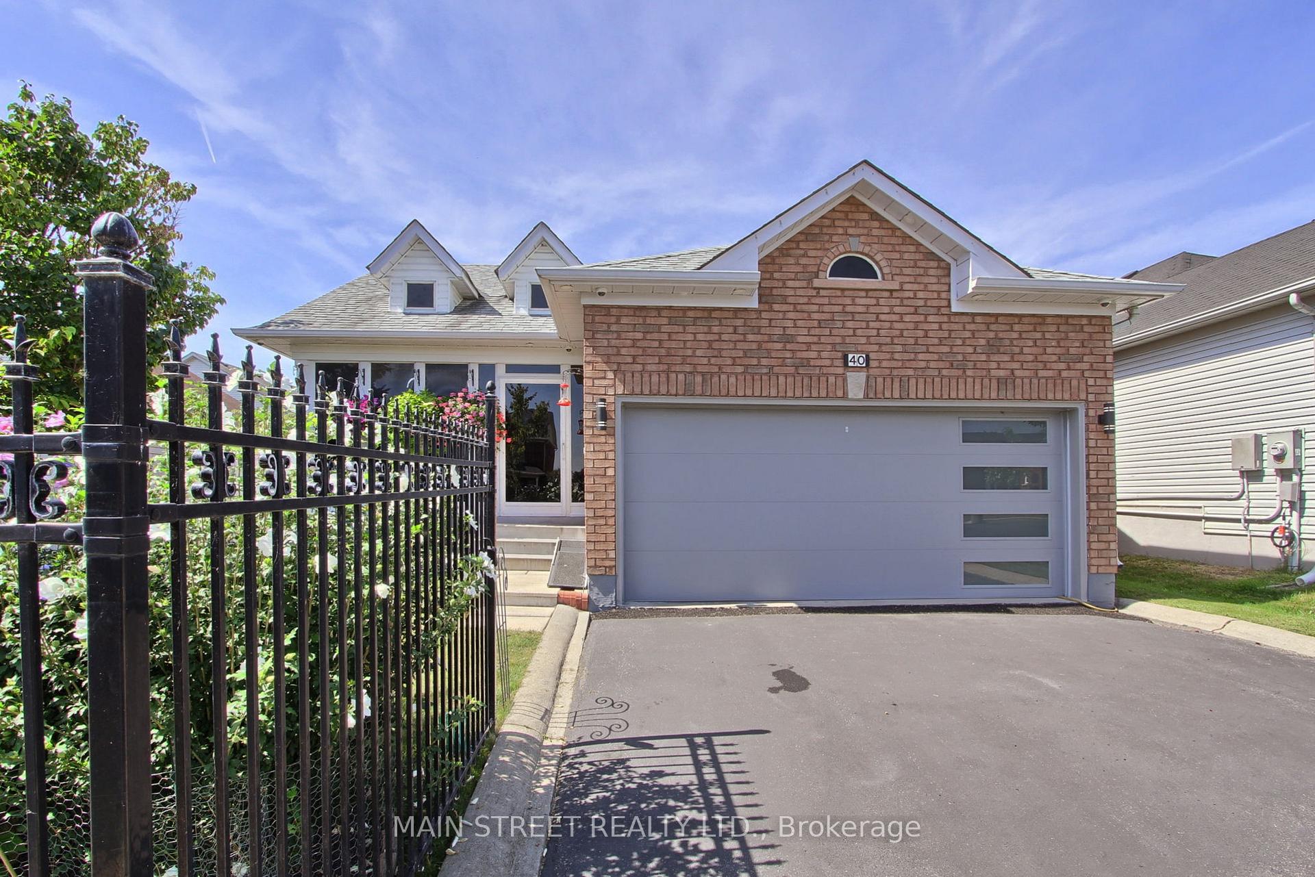 Photo 8 of 40 Silverstone Crescent, Georgina, Keswick South — HOMEH