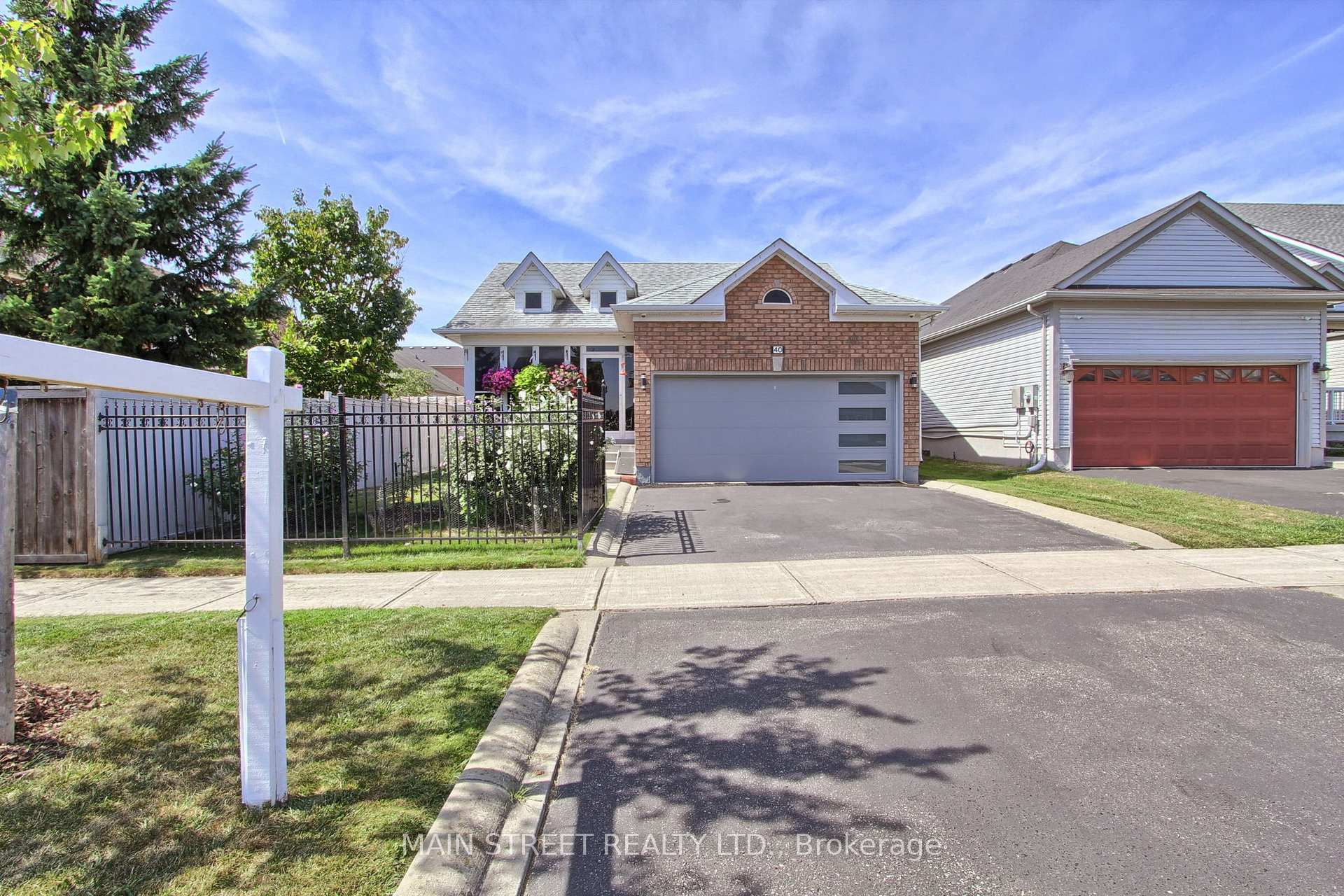 Photo 4 of 40 Silverstone Crescent, Georgina, Keswick South — HOMEH
