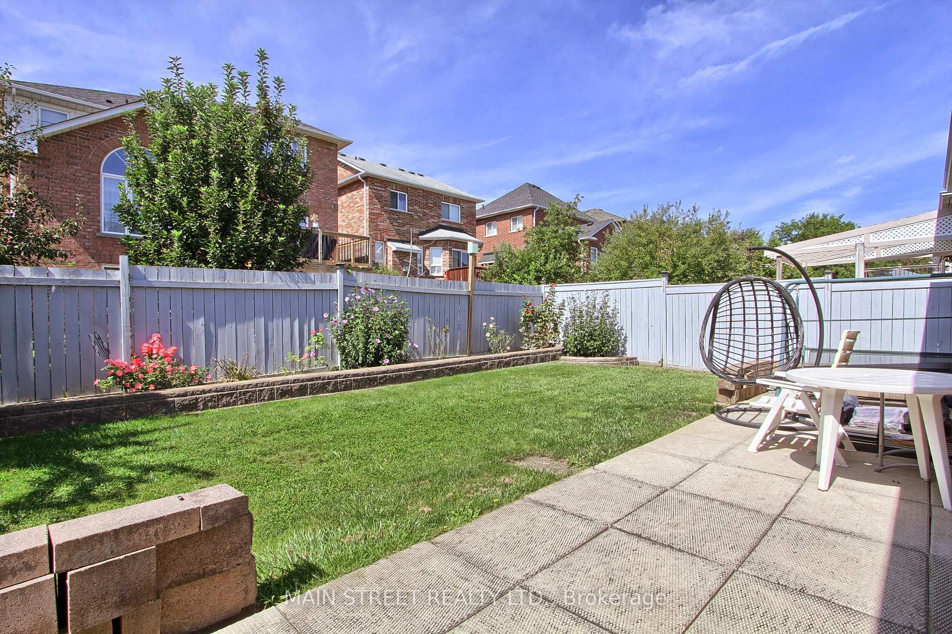 Photo 34 of 40 Silverstone Crescent, Georgina, Keswick South — HOMEH