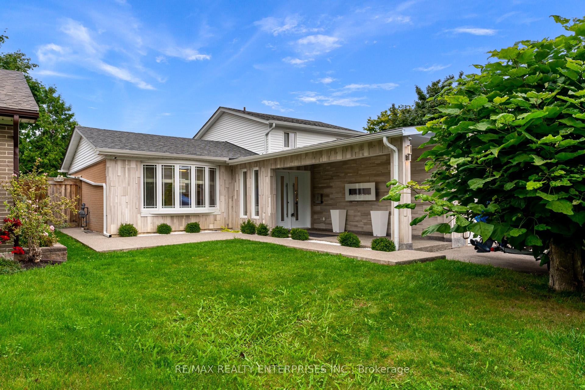 Photo 10 of 236 Bartley Bull Parkway, Brampton, Brampton East — HOMEH