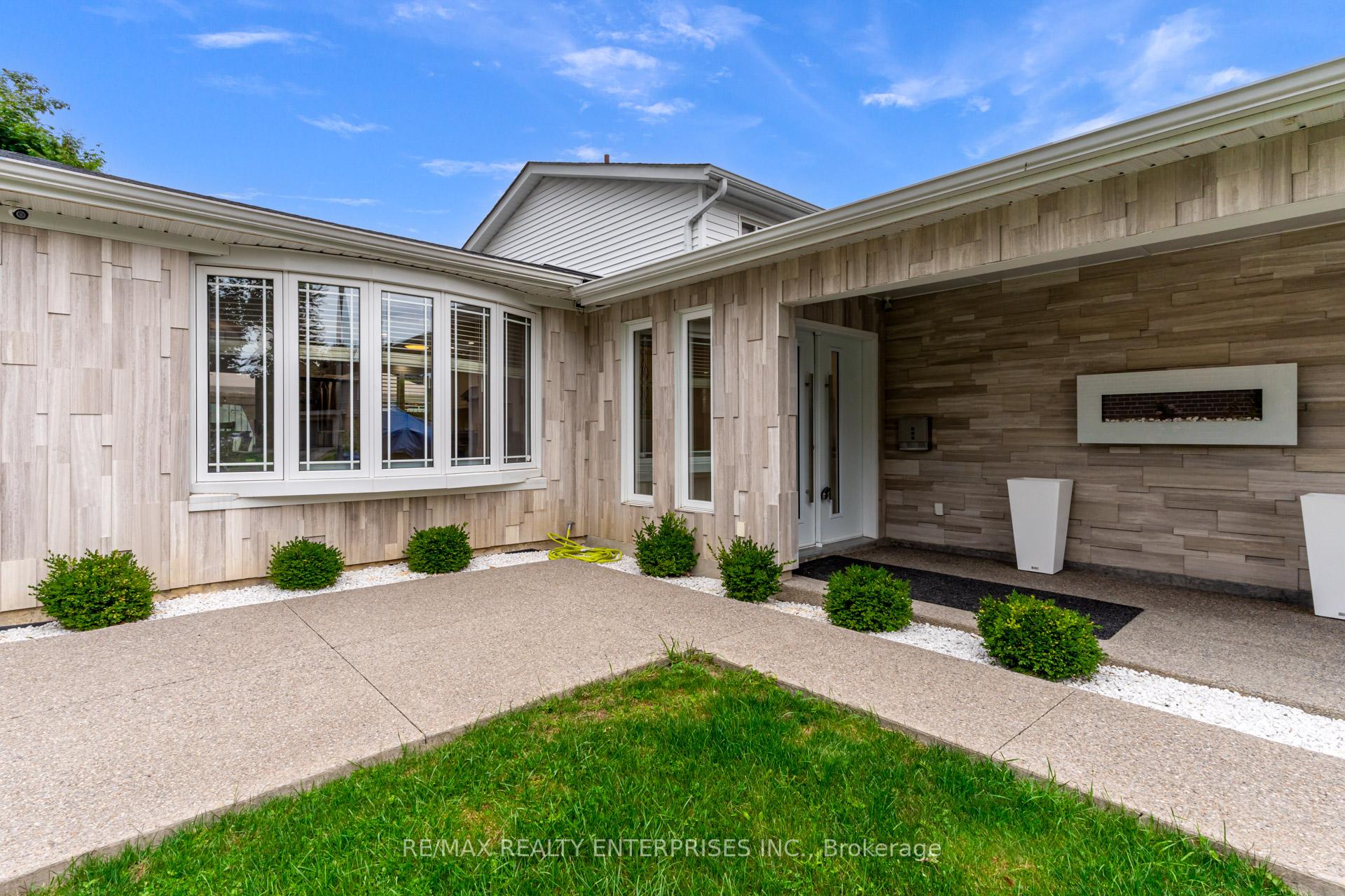 Photo 4 of 236 Bartley Bull Parkway, Brampton, Brampton East — HOMEH