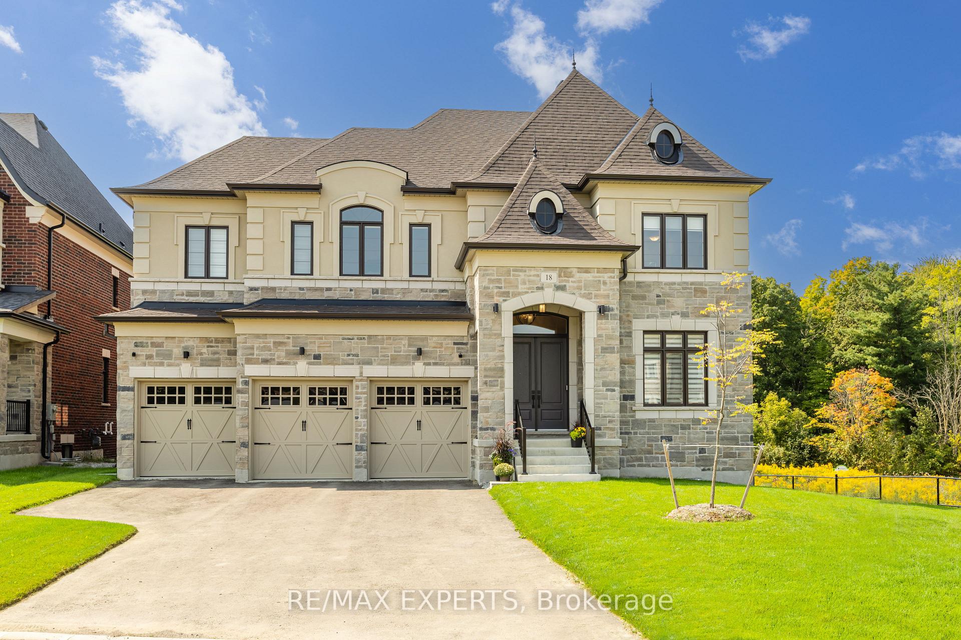 Photo 1 of 18 Enclave Court, Vaughan, Kleinburg — HOMEH