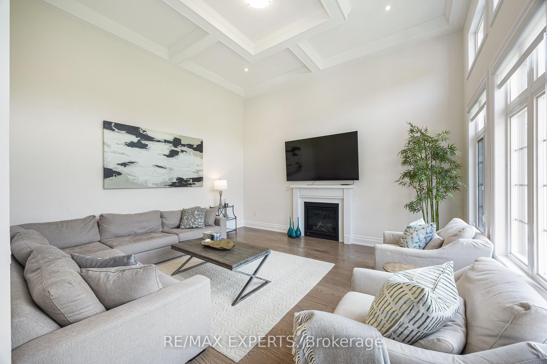 Photo 29 of 18 Enclave Court, Vaughan, Kleinburg — HOMEH