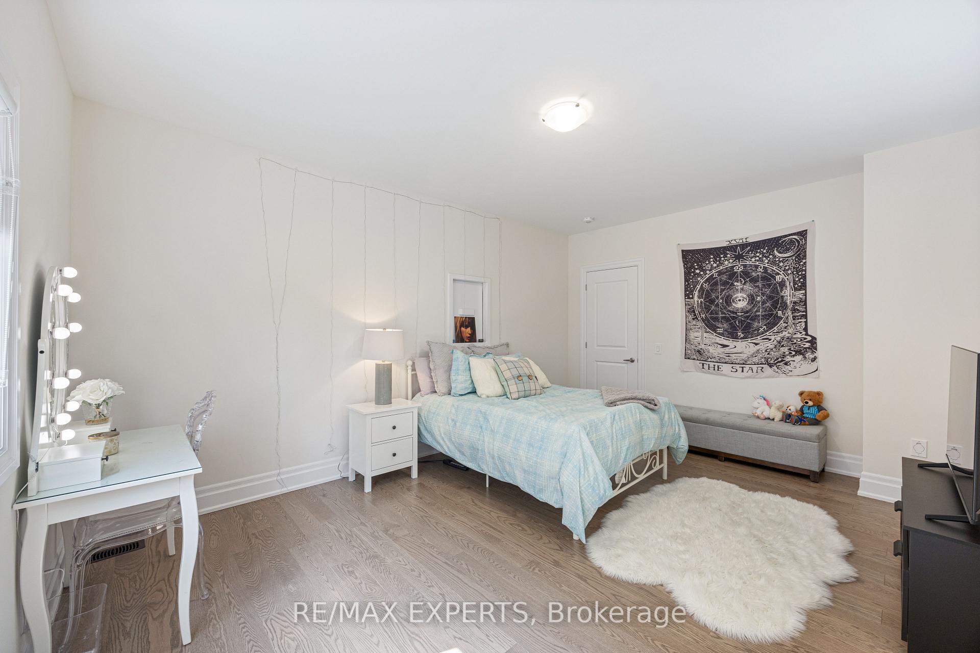 Photo 19 of 18 Enclave Court, Vaughan, Kleinburg — HOMEH