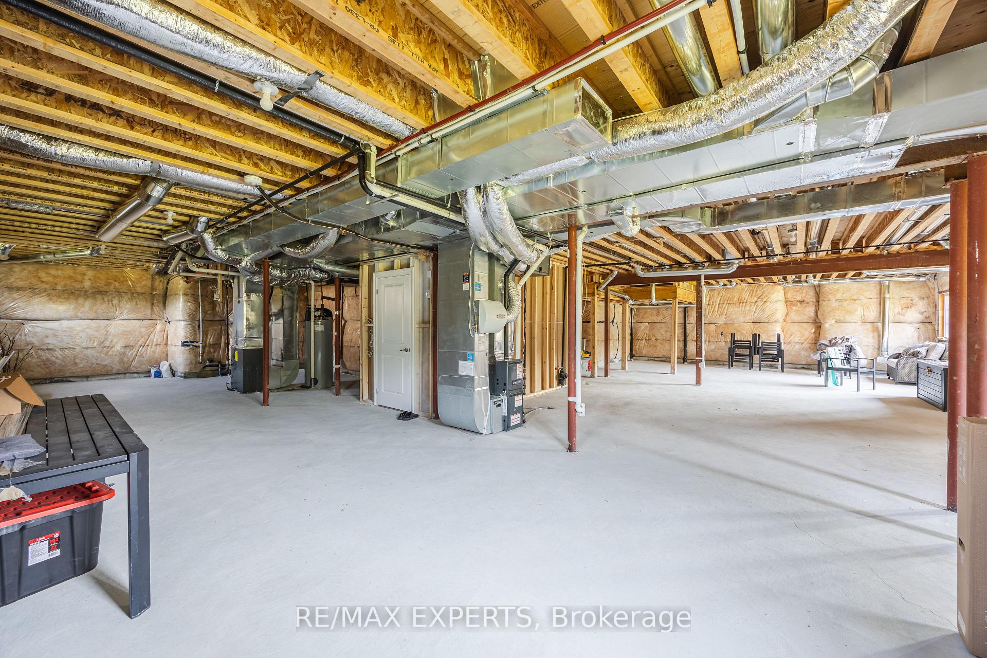Photo 30 of 18 Enclave Court, Vaughan, Kleinburg — HOMEH