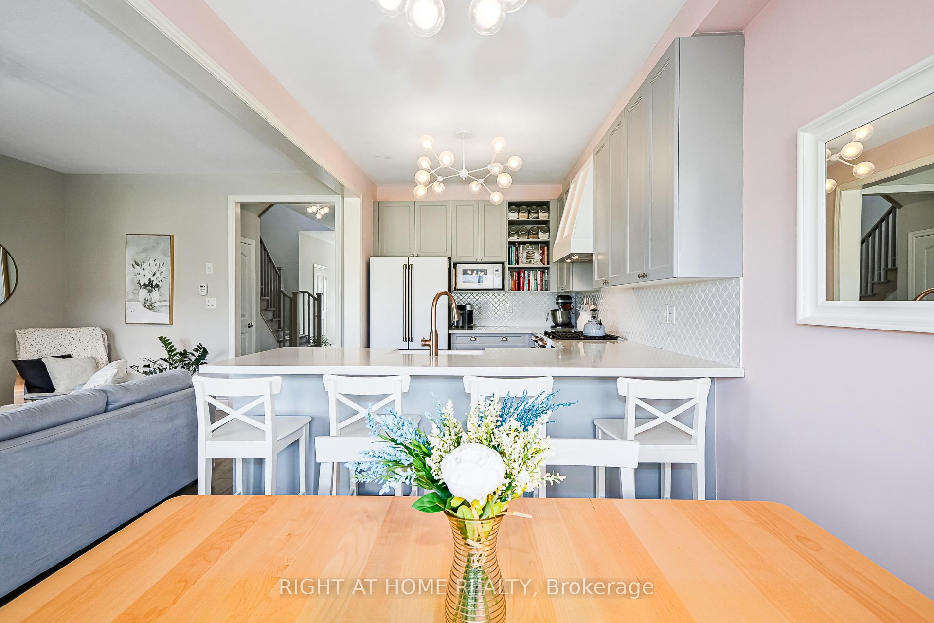 Photo 9 of 222 Springfield Crescent, Clearview, Stayner — HOMEH