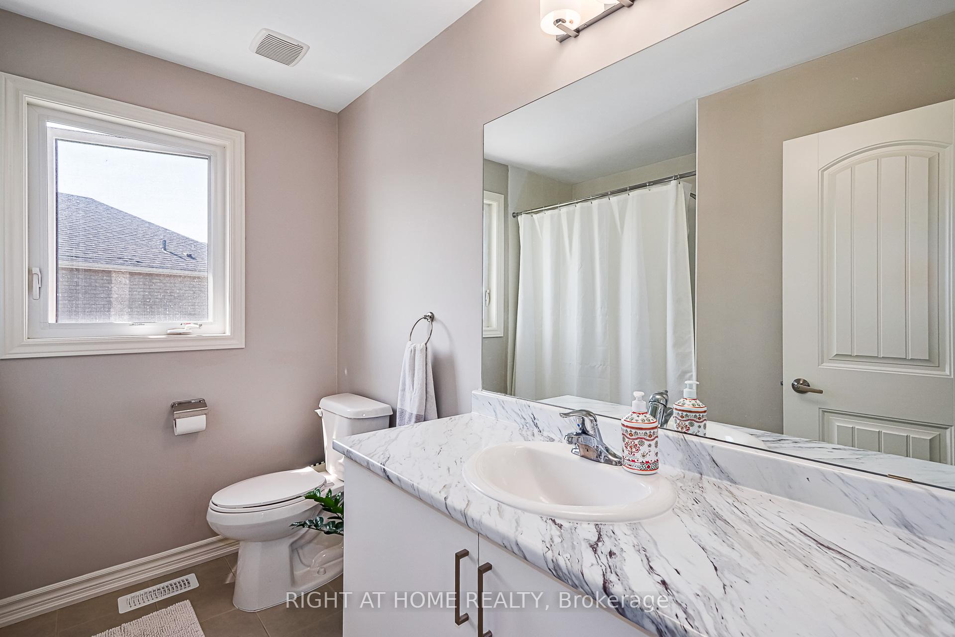 Photo 25 of 222 Springfield Crescent, Clearview, Stayner — HOMEH