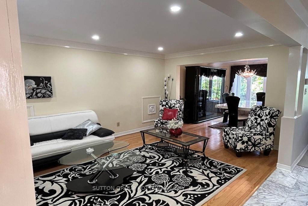 Photo 8 of 32 Cellini Court W, Ottawa, Hunt Club Park — HOMEH