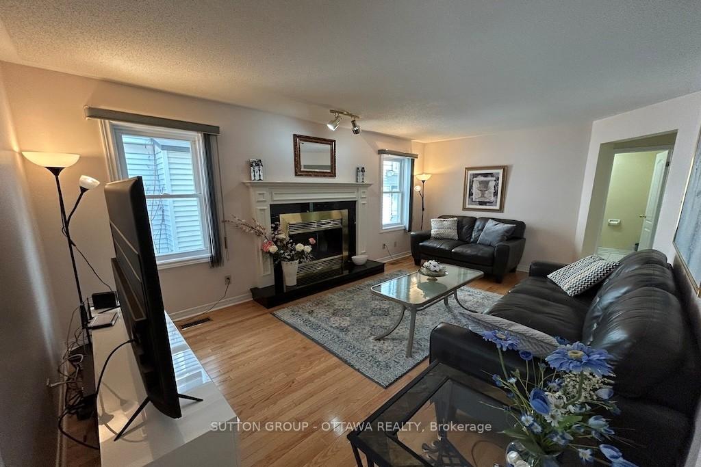 Photo 15 of 32 Cellini Court W, Ottawa, Hunt Club Park — HOMEH