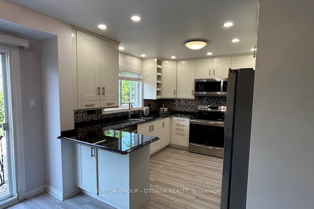 Photo 17 of 32 Cellini Court W, Ottawa, Hunt Club Park — HOMEH