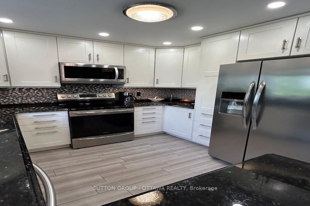 Photo 18 of 32 Cellini Court W, Ottawa, Hunt Club Park — HOMEH