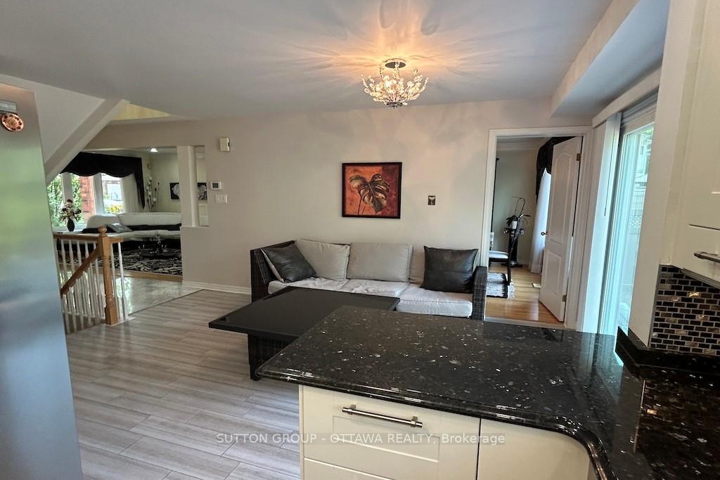Photo 19 of 32 Cellini Court W, Ottawa, Hunt Club Park — HOMEH