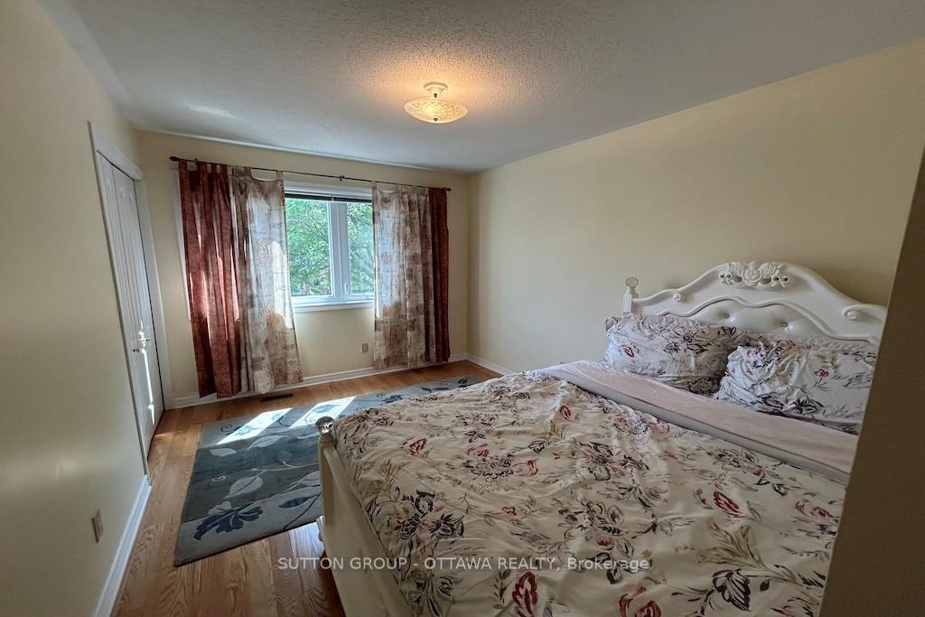 Photo 23 of 32 Cellini Court W, Ottawa, Hunt Club Park — HOMEH