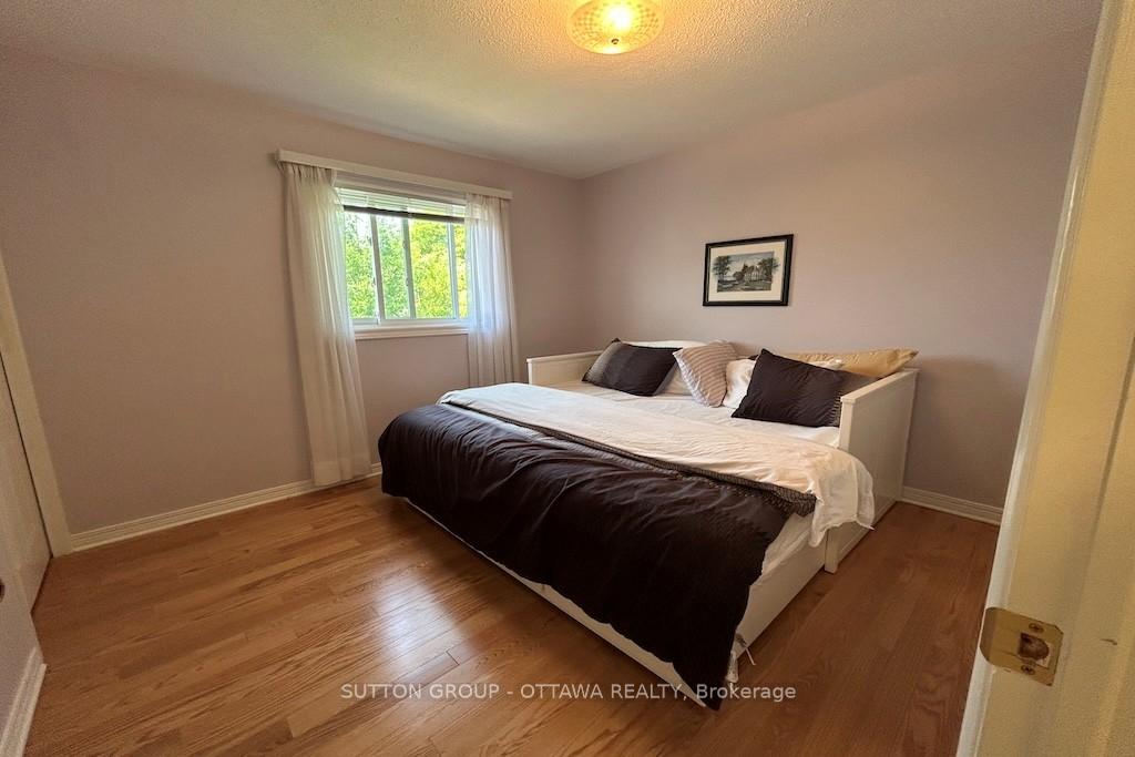 Photo 32 of 32 Cellini Court W, Ottawa, Hunt Club Park — HOMEH