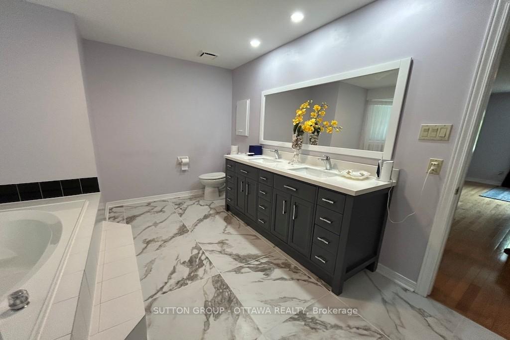 Photo 38 of 32 Cellini Court W, Ottawa, Hunt Club Park — HOMEH