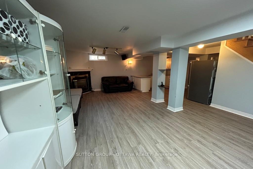 Photo 42 of 32 Cellini Court W, Ottawa, Hunt Club Park — HOMEH